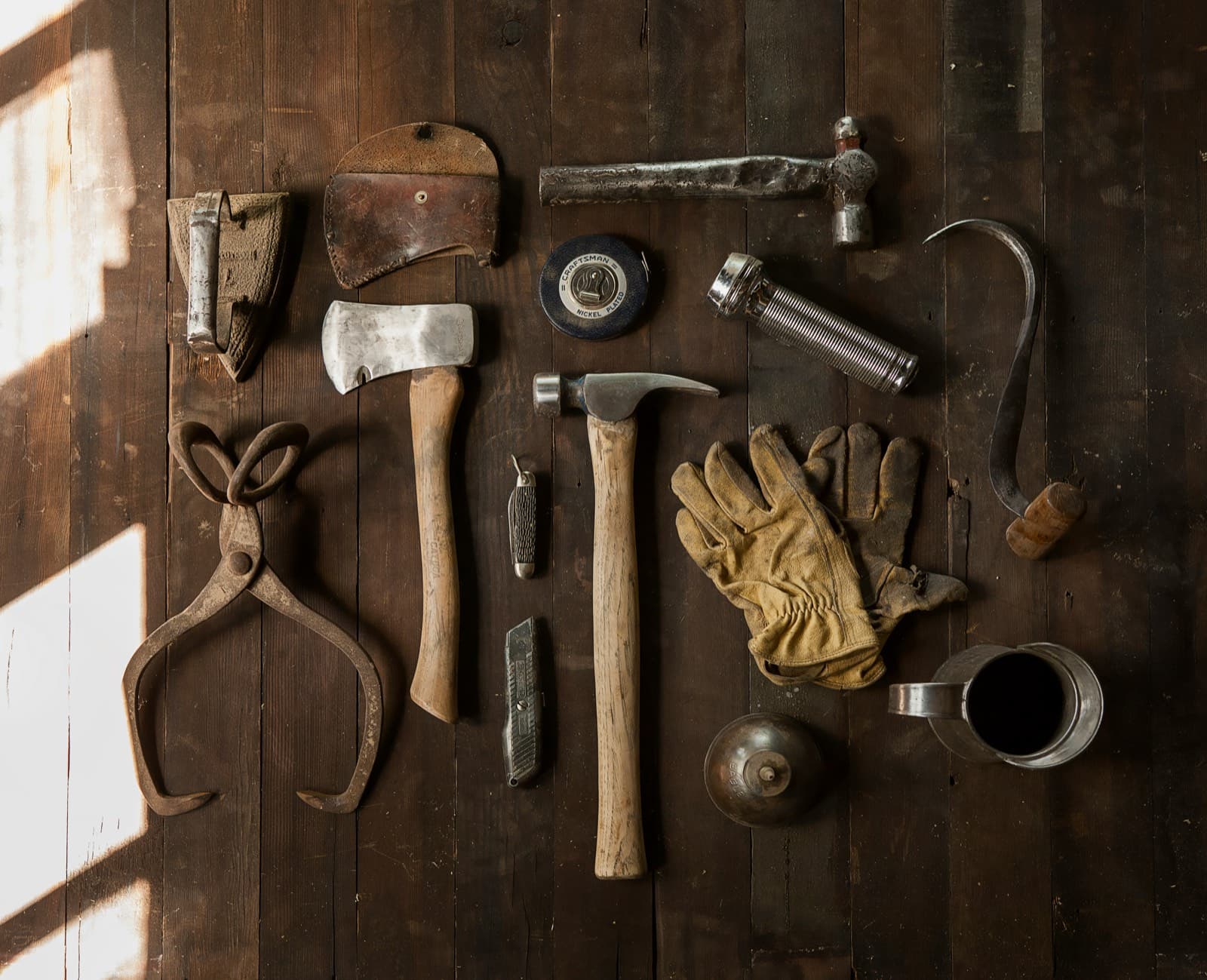 Tools arranged on a work surface as an illustrative image